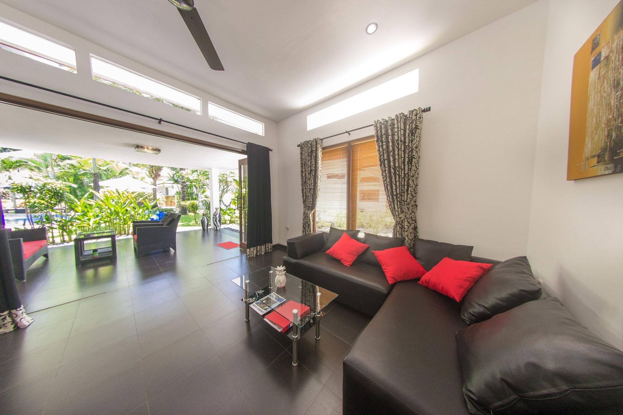 Dream Estate Resort Senggigi Exterior foto