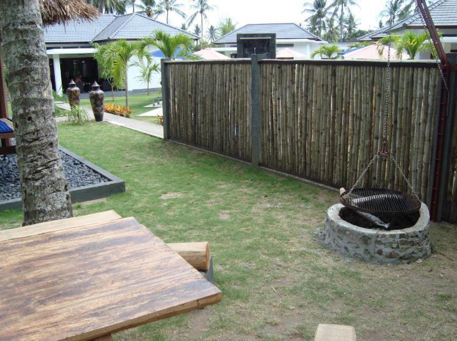 Dream Estate Resort Senggigi Exterior foto