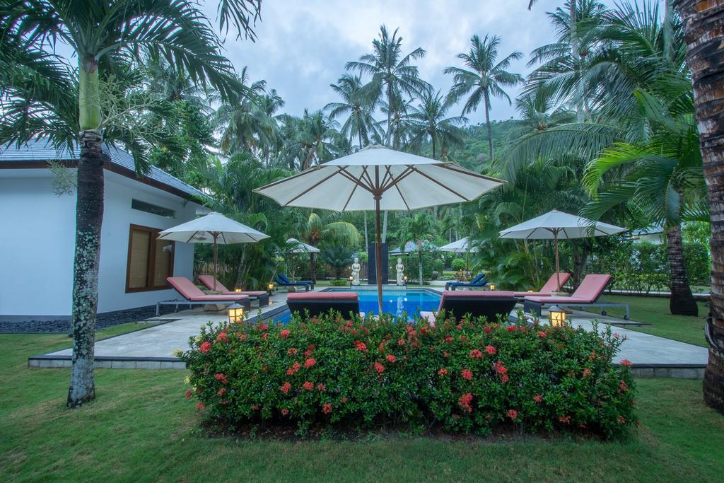 Dream Estate Resort Senggigi Exterior foto