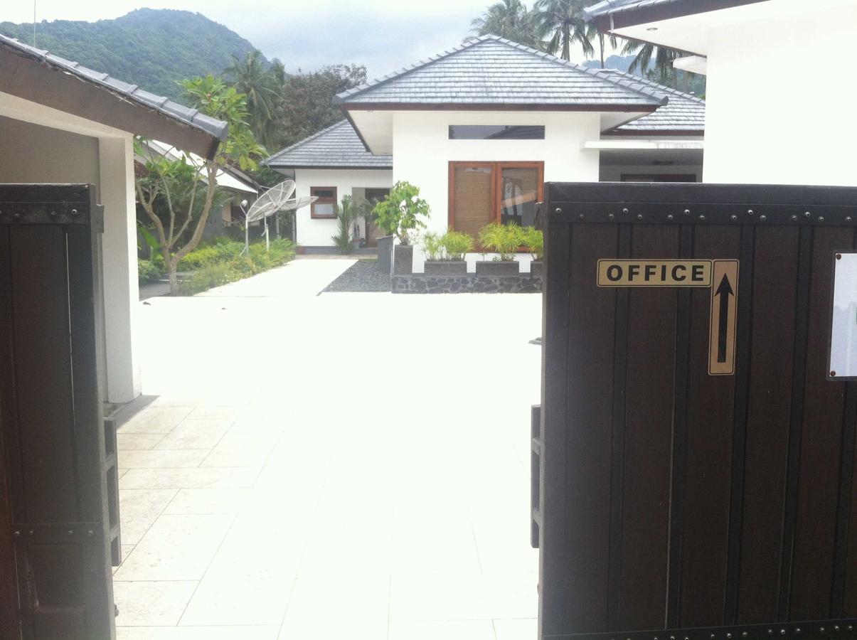 Dream Estate Resort Senggigi Exterior foto